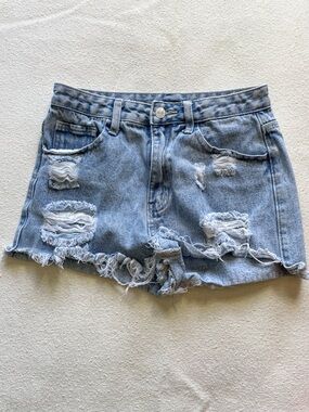 Cotton Denim Distressed Cut Off Raw Hem Shorts Size XS/2 in Light Wash